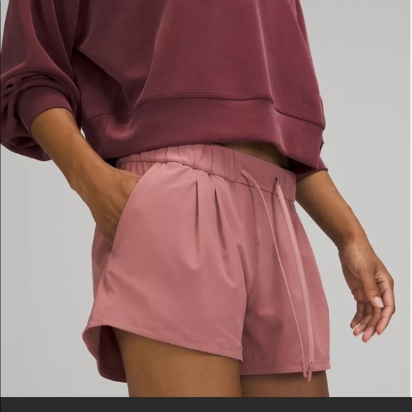 ❤️LULULEMON STROLL AT SUNDOWN SHORT 3”-SPICED CHAI-10❤️ - Picture 3 of 13